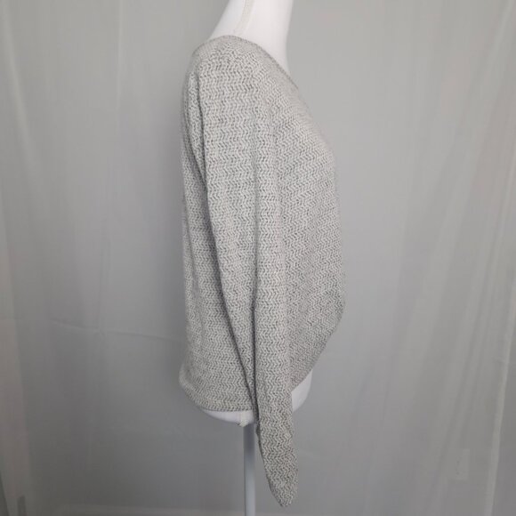 IZ Byer S Women’s Gray Knit Long Sleeve Twist Front Top – Small - Picture 4 of 6